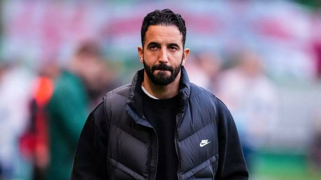 روبين أموريم ينزعج من سؤاله عن تدريب ليفربول 5954859