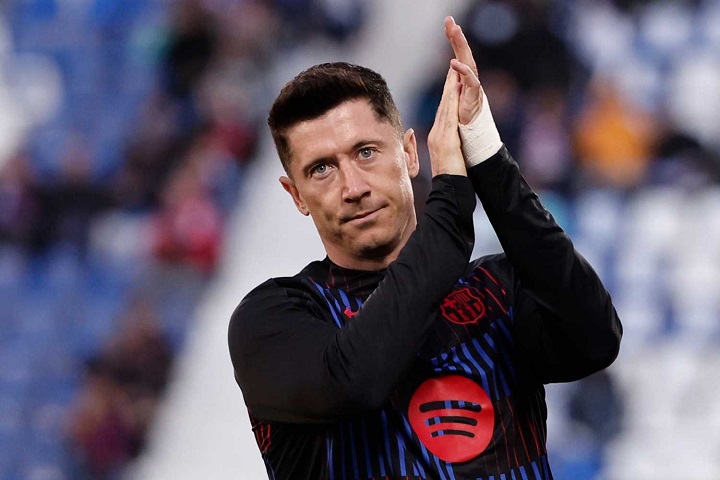 ليفاندوفسكي يرفض راتب 100 مليون يورو سنوياً من نادي عربي 1755172625 image