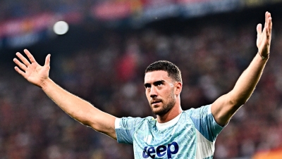 يوفنتوس يفوز على جنوى في الدوري الإيطالي 9480605
