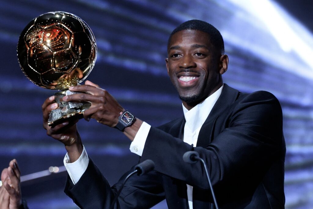ديمبلي يعانق "الكرة الذهبية".. أفضل لاعب في العالم 2025 1758577215 image