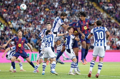 برشلونة يتصدر الدوري الإسباني بالفوز على سوسيداد 9485568
