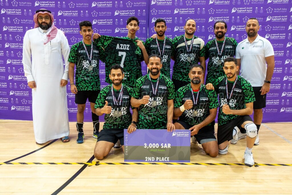 نادي الشباب يتوج ببطولة منطقة الرياض لكرة المناورة 5 IMG 20250914 WA0621