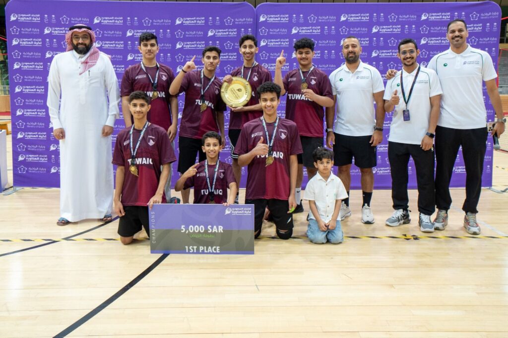 نادي الشباب يتوج ببطولة منطقة الرياض لكرة المناورة 7 IMG 20250914 WA0623