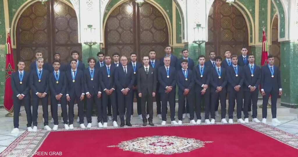 ولي العهد المغربي يستقبل "أشبال الأطلس" 1 1828957