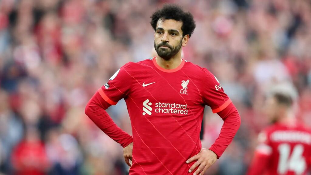 "عجوز وضعيف عليه الاعتزال".. جماهير ليفربول تهاجم محمد صلاح 1762774564 image