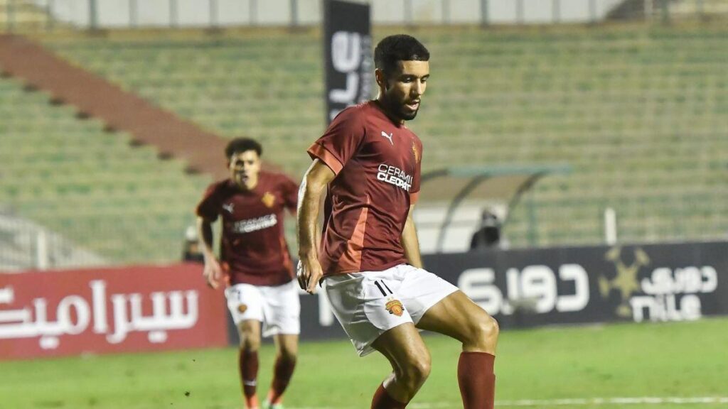 هل ينتقل أحمد قندوسي لـ الزمالك؟ وكيله يكشف الكواليس 1763577273 large