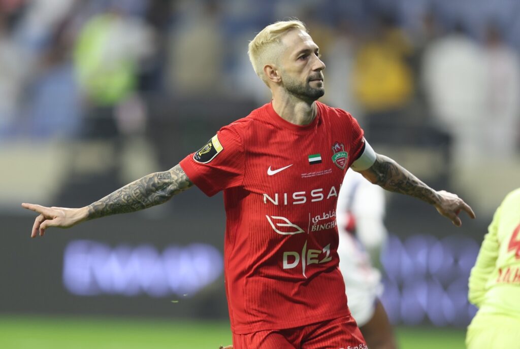 لاعب شباب الأهلي كارتابيا يدخل تاريخ نهائيات السوبر الإماراتي 1766856701 image