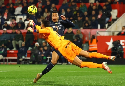 ريال مدريد يفقد صدارة الليجا لصالح برشلونة بالتعادل مع جيرونا 9498779