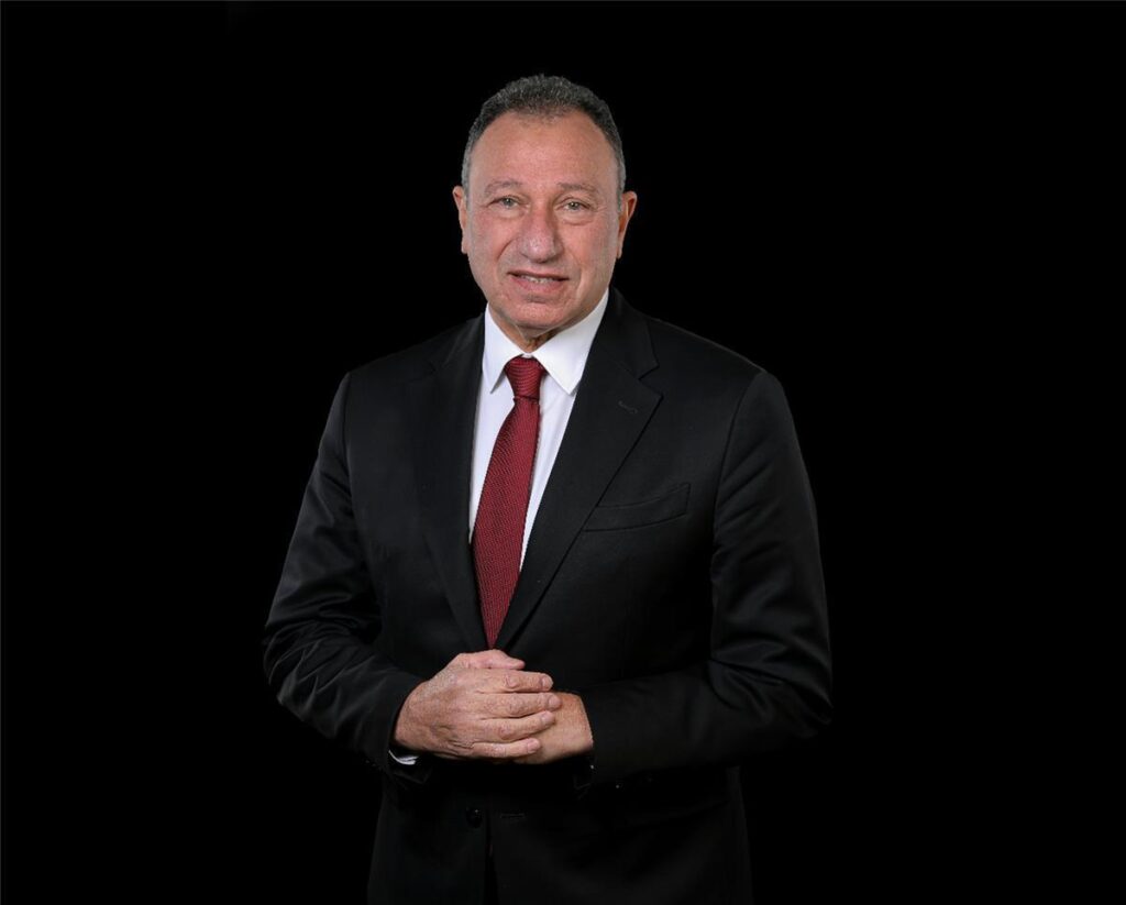 محمود الخطيب يخضع لفحوصات طبية جديدة في باريس 1768257346 large