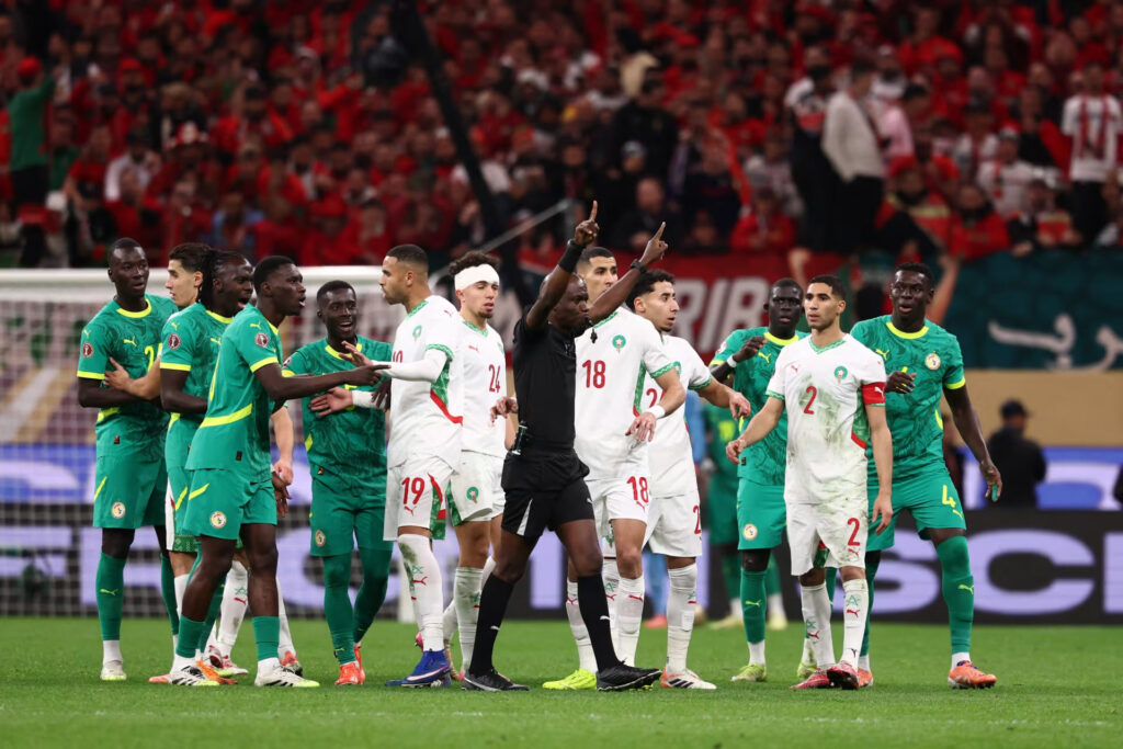 الاتحاد المغربي يتقدم بشكوى إلى كاف وفيفا بشأن واقعة انسحاب منتخب السنغال 1768862196 image