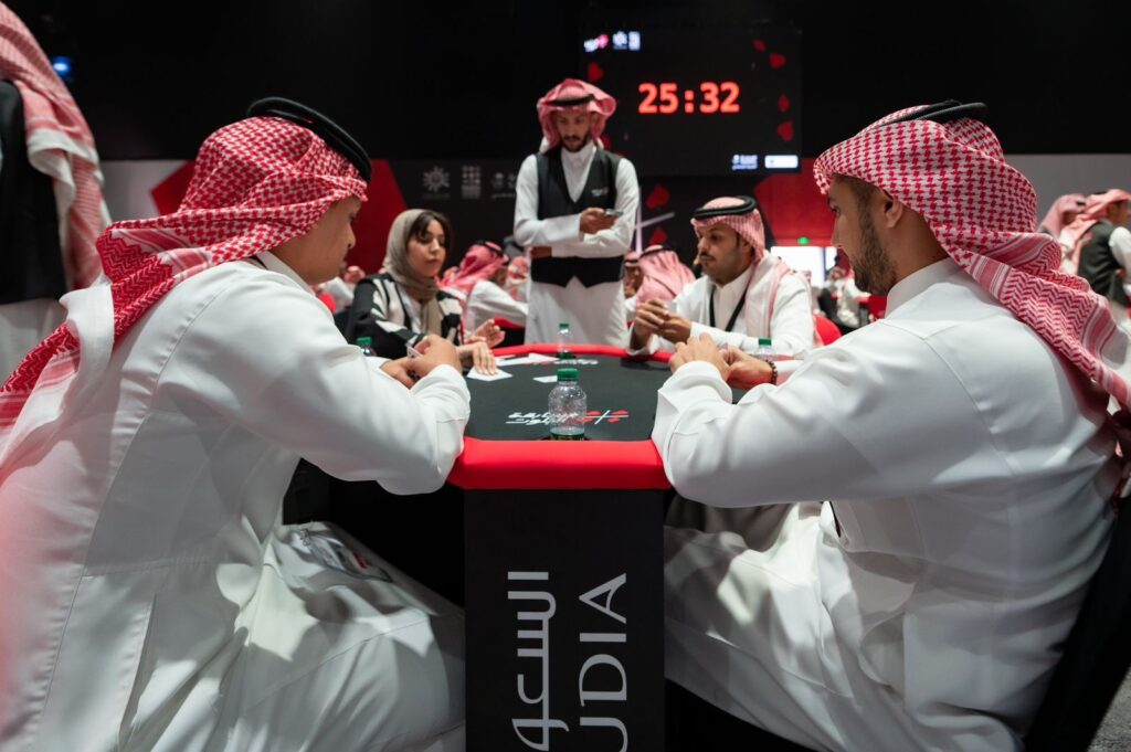 بجوائز قيمتها 100 ألف ريال .. انطلاق بطولة “كمّلنا” للبلوت ضمن فعاليات موسم الخبر Image 2026 01 18 at 5.21.13 PM