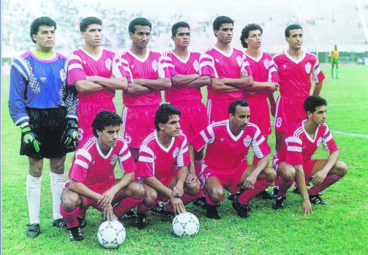 دورة كأس أمم إفريقيا 1992: فرحة بهدف كلفت المنتخب المغربي خروجا من الدور الأول لـ«كان» السينغال المنتخب المغربي المشارك في دورة السينغال