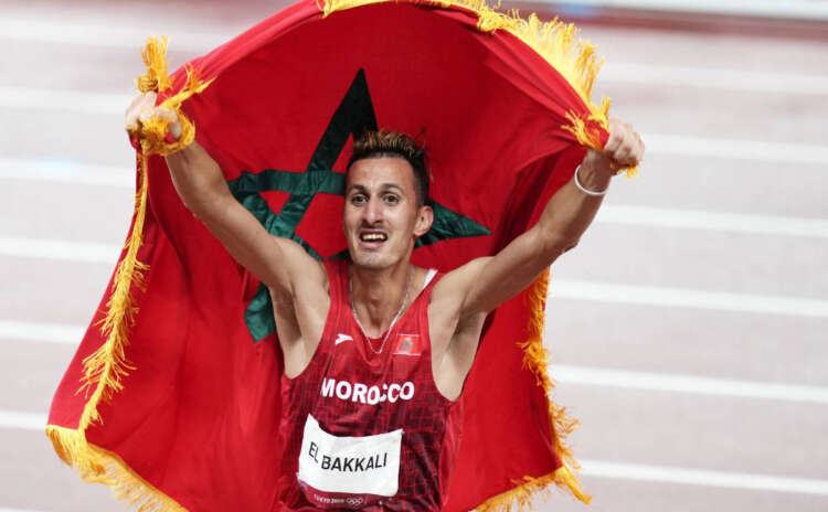 البقالي أهدي الميدالية للملك محمد السادس والشعب المغربي 1
