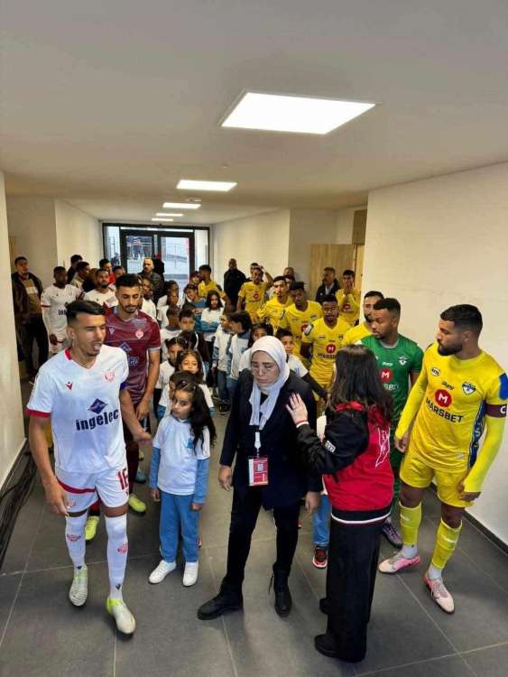 رئيسي 22 ضرك وجه الاطفال