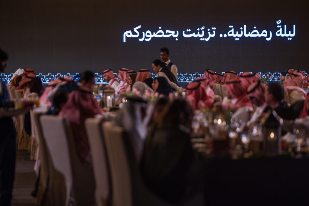 ٦٥ 1 4