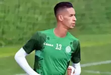 الحسن الثاني طالب لاعبي الرجاء بالفوز بالكأس الإفريقية من قلب.webp