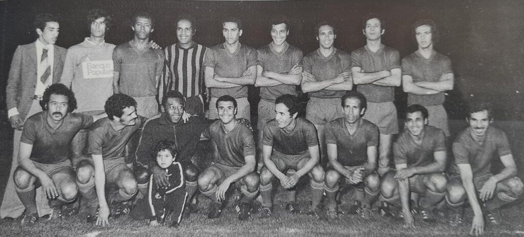 النجم البرازيلي بيلي رفقة عناصر المنتخب المغربي